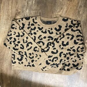 BNWOT leopard cropped sweater.